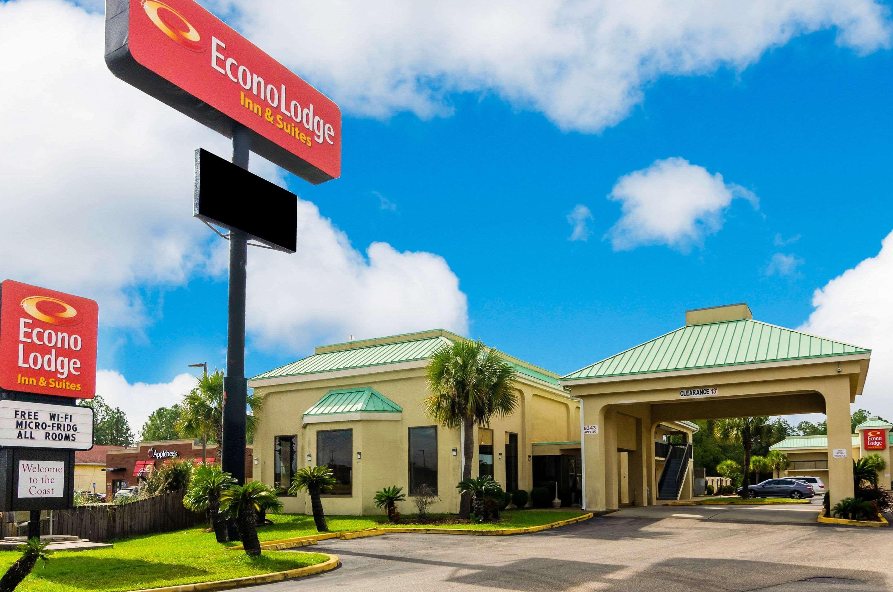 Econo Lodge Inn & Suites Gulfport Exterior photo