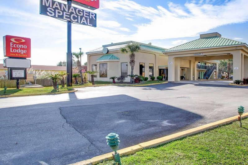 Econo Lodge Inn & Suites Gulfport Exterior photo